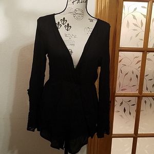 Women's Black Romper w Lace Detail On Sleeves